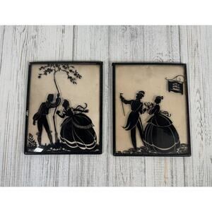 Vintage Pair of Victorian Convex Reverse Painted Bubble Glass Framed Silhouettes